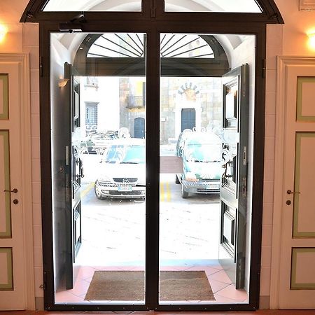 لوكا Dimora Dei Guelfi Luxury Rooms المظهر الخارجي الصورة
