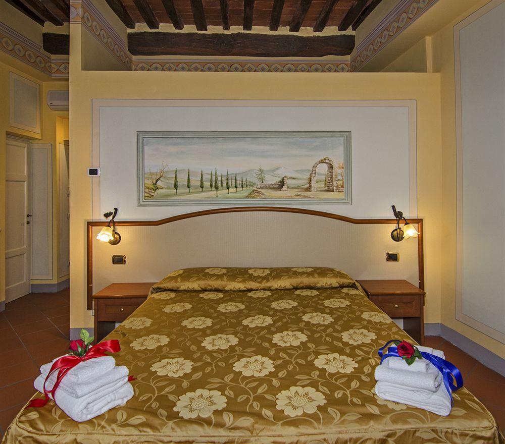 لوكا Dimora Dei Guelfi Luxury Rooms المظهر الخارجي الصورة