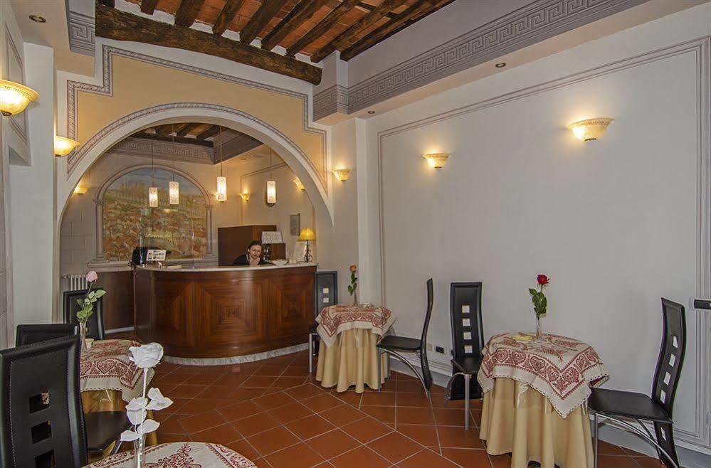 لوكا Dimora Dei Guelfi Luxury Rooms المظهر الخارجي الصورة