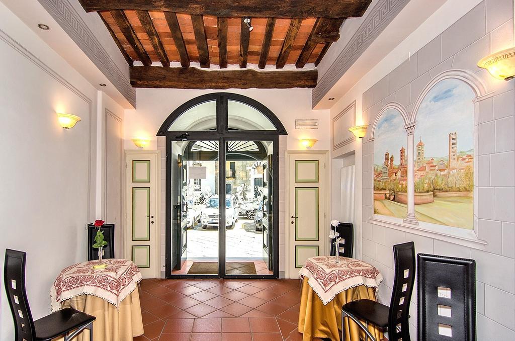 لوكا Dimora Dei Guelfi Luxury Rooms المظهر الخارجي الصورة